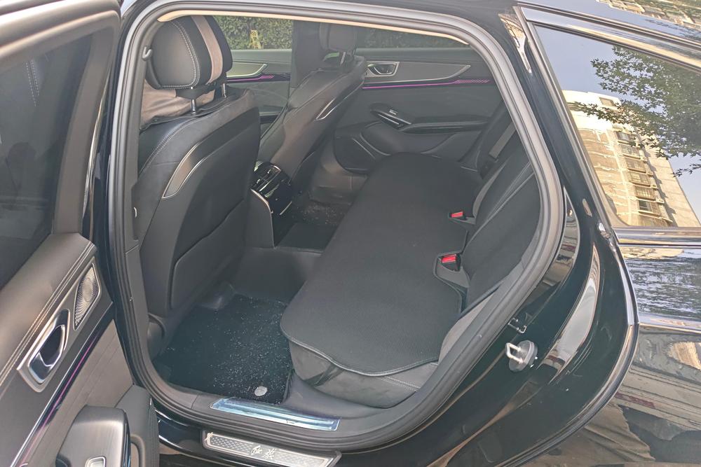 Hongqi H9, фото 15