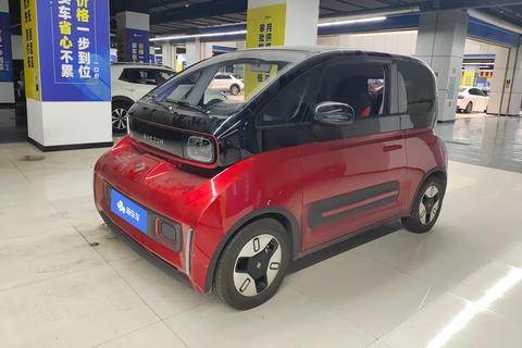 Baojun E300