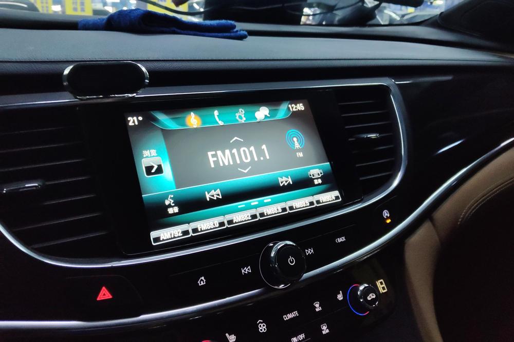 Buick LaCrosse, фото 10