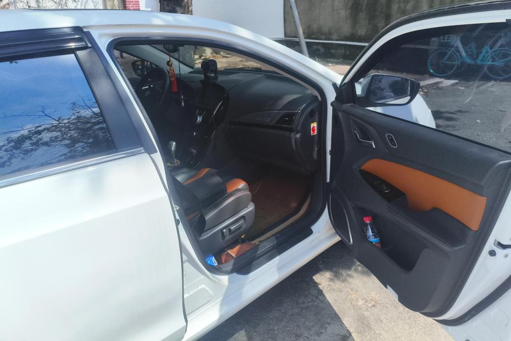 BYD Qin DM, фото 8
