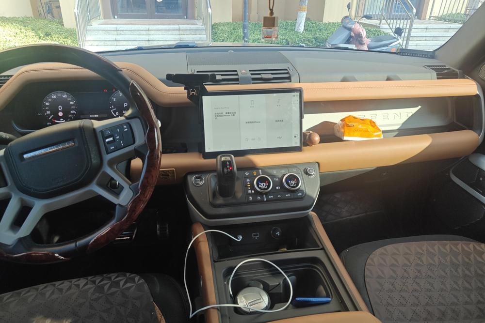 Land Rover Defender, фото 13