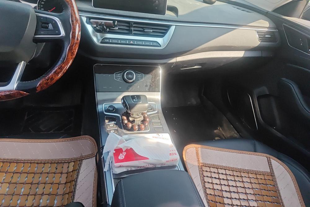 Hongqi H5 Classic, фото 7