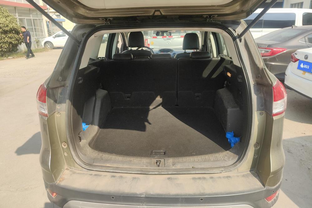 Ford Kuga, фото 17