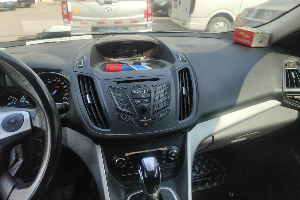 Ford Kuga, фото 15