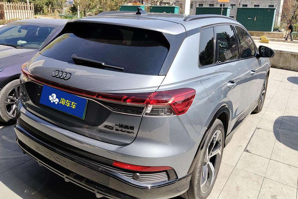 Audi Q4 e-tron, фото 3