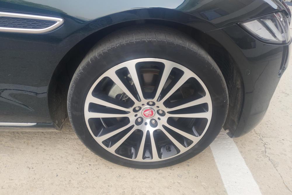 Jaguar XFL, фото 4