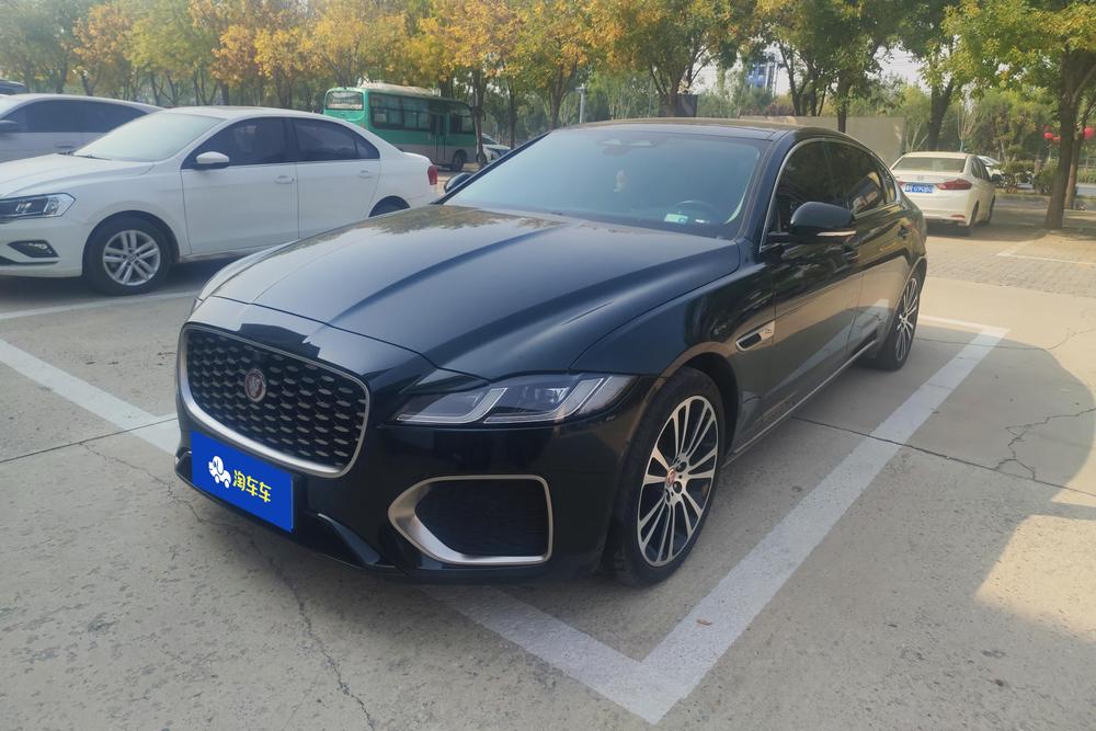 Jaguar XFL