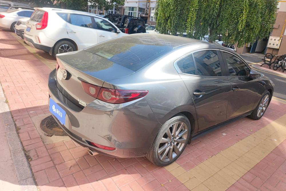Mazda Mazda3 Axela, фото 3