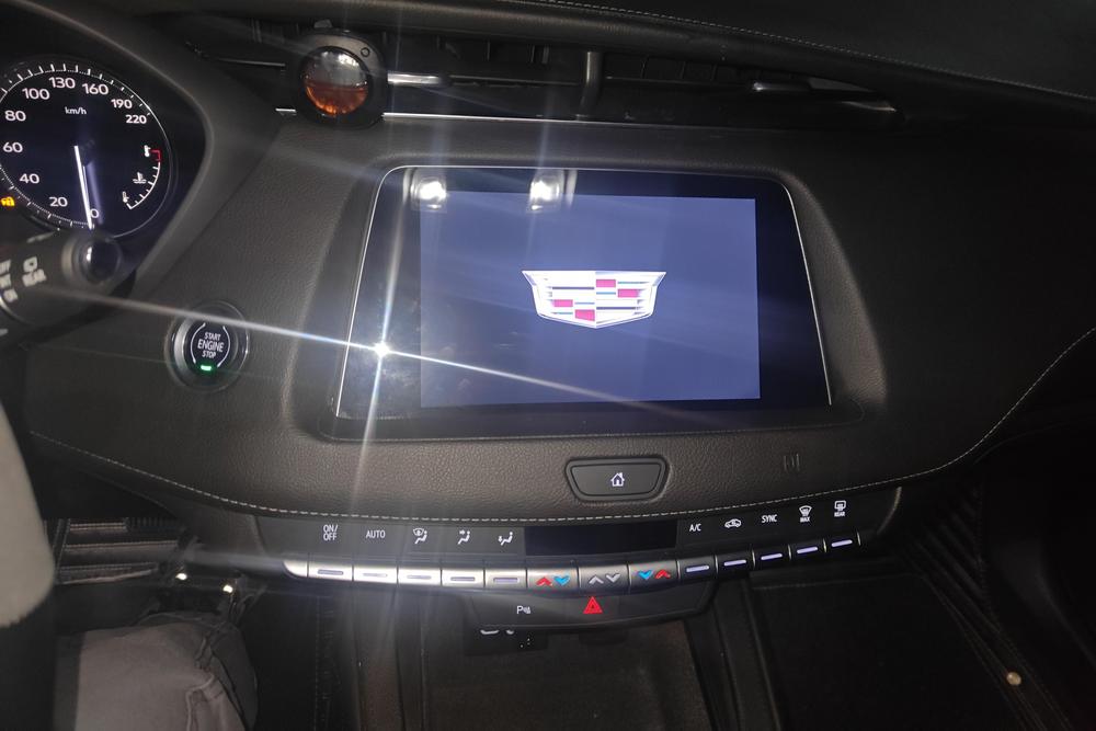 Cadillac XT4, фото 14