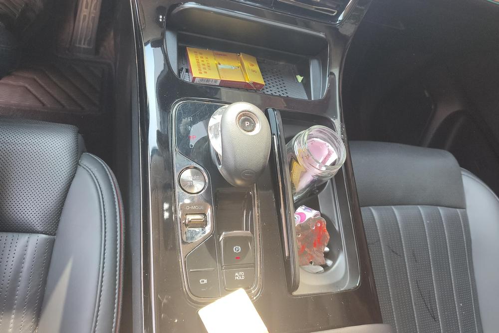 GAC Trumpchi E9 PHEV, фото 15