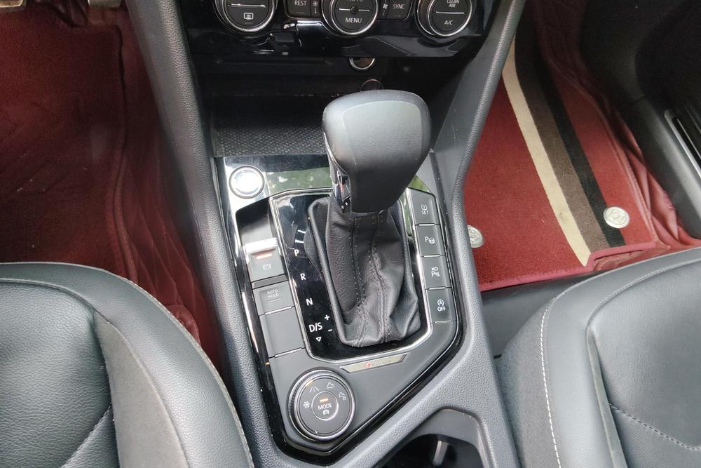 Volkswagen Tiguan L, фото 15