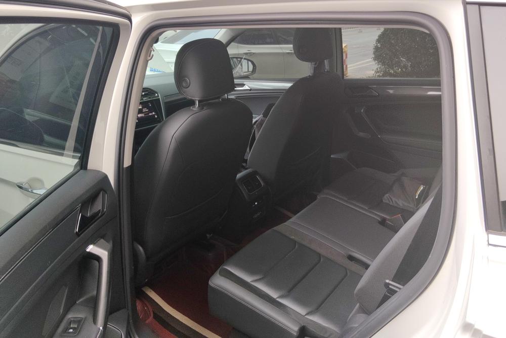 Volkswagen Tiguan L, фото 16