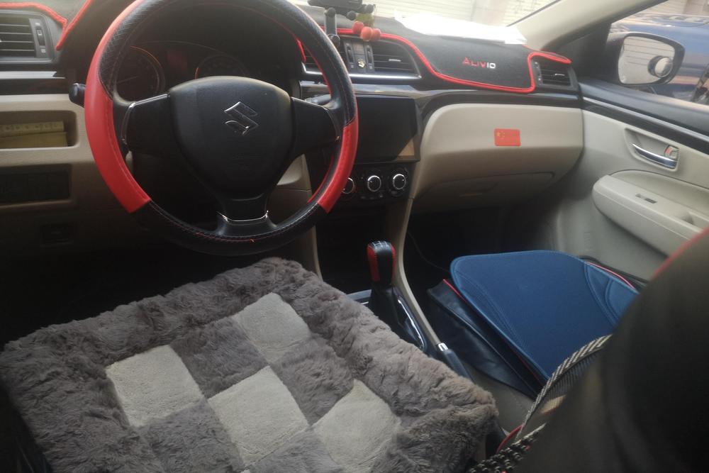 Suzuki Alivio, фото 12