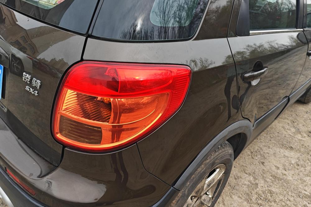 Suzuki SX4, фото 8