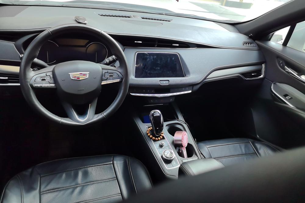 Cadillac XT4, фото 12