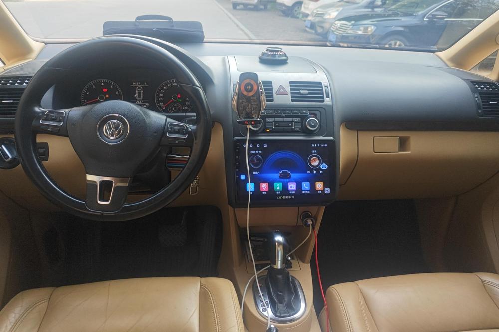 Volkswagen Touran, фото 13