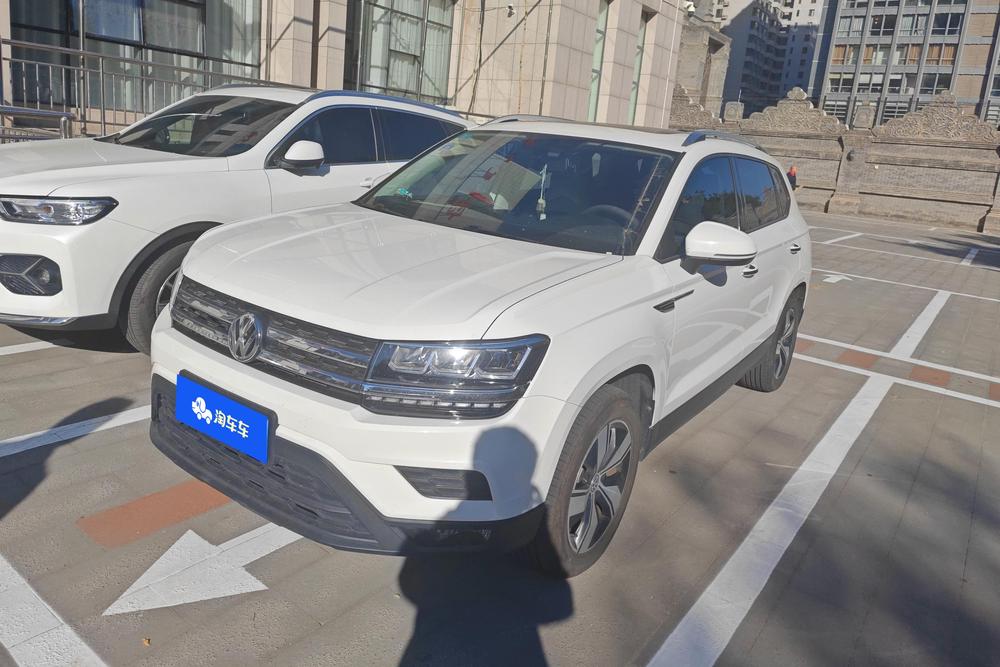 Volkswagen Tharu