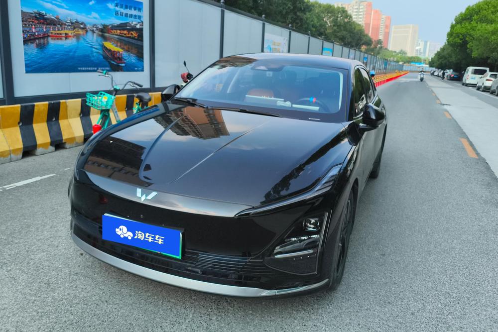 Wuling Starlight EV