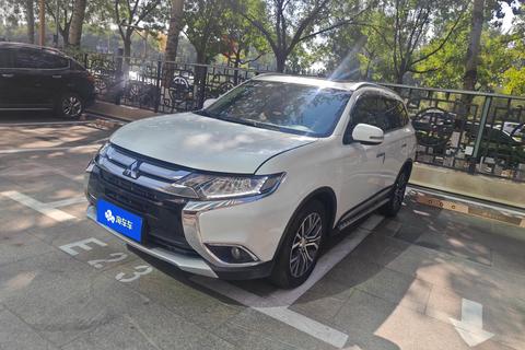 Mitsubishi Outlander 2018 — пригон из Китая