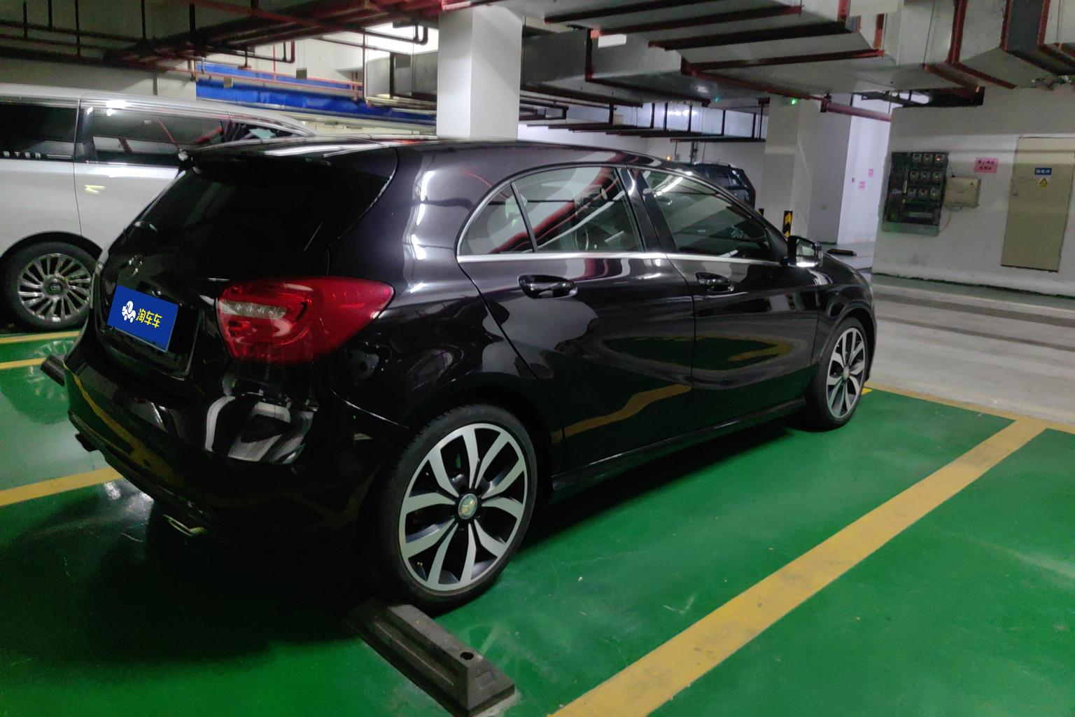 Mercedes-Benz A-Class 2015 A 200 Style