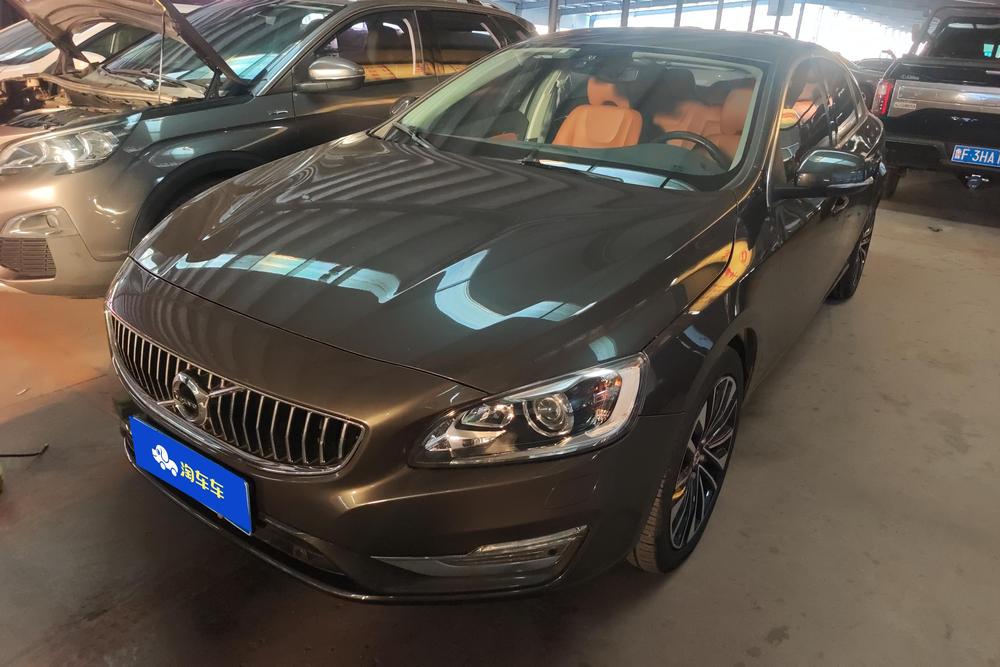 Volvo S60