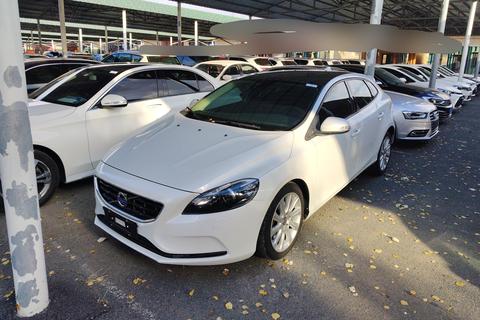 Volvo V40 2015 — пригон из Китая
