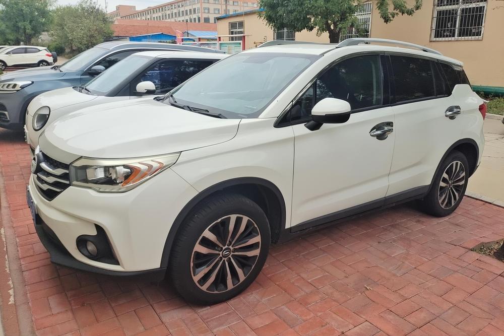 GAC Trumpchi GS4
