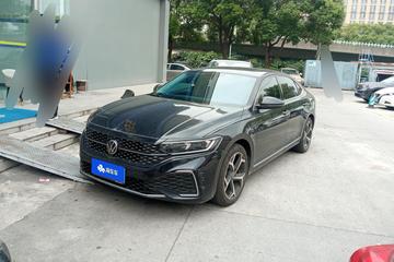 Volkswagen Passat 380TSI 2025