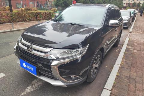 Mitsubishi Outlander (Import) 2016 — пригон из Китая