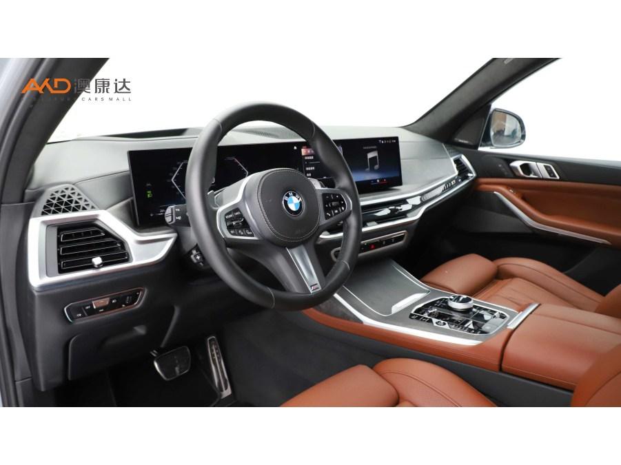 BMW X7 2022 Темно-серый из Китая, фото 2