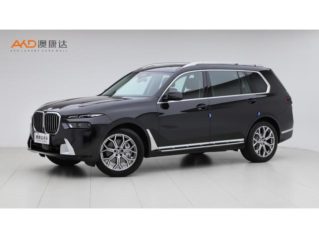 BMW X7 2023 года выпуска