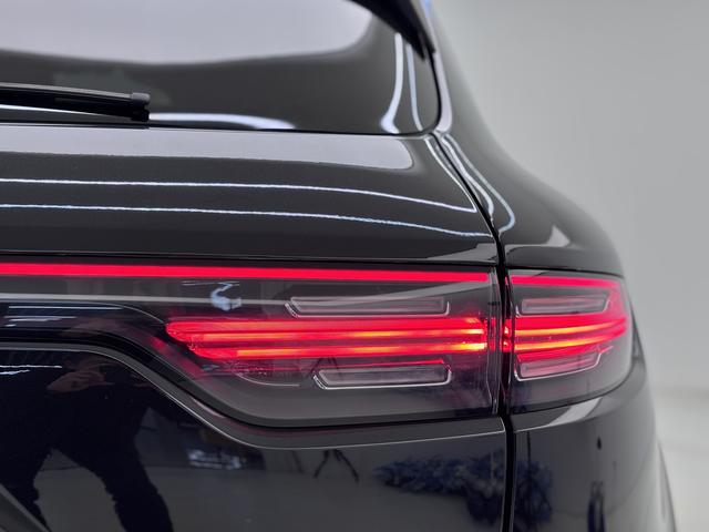 Porsche Cayenne 2019 Cayenne 3.0 T — фото 12