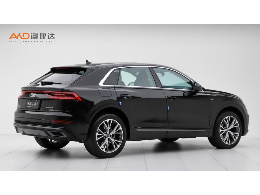 Audi Q8 2021 Черный из Китая, фото 6