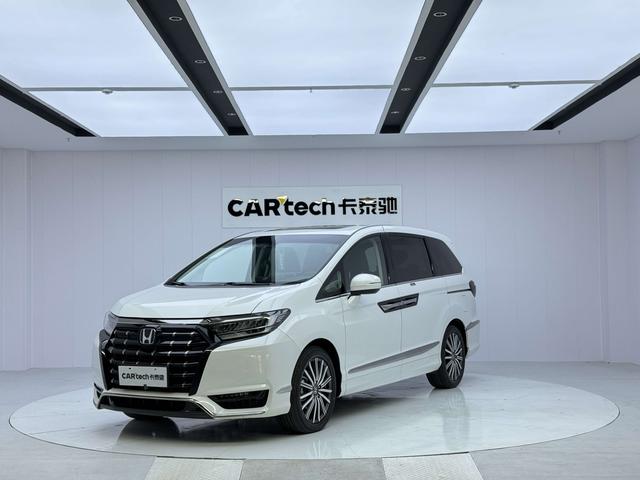 Honda Elysion 2022 года выпуска