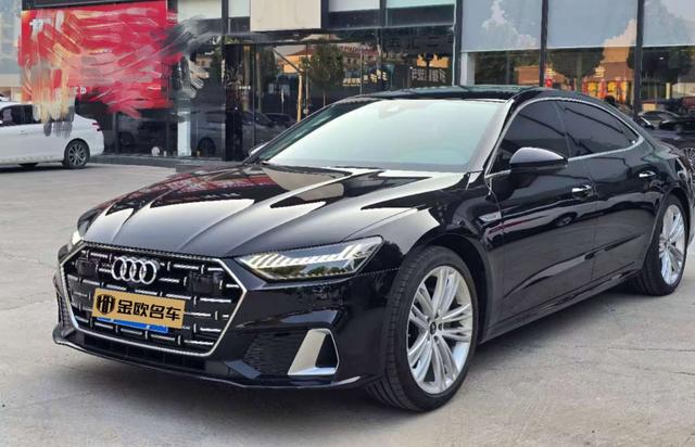Audi A7 2024 года выпуска