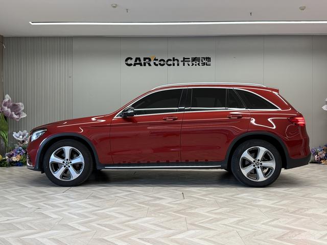 Mercedes-Benz GLC 2017 GLC 260 4 MATIC Luxury — фото 4