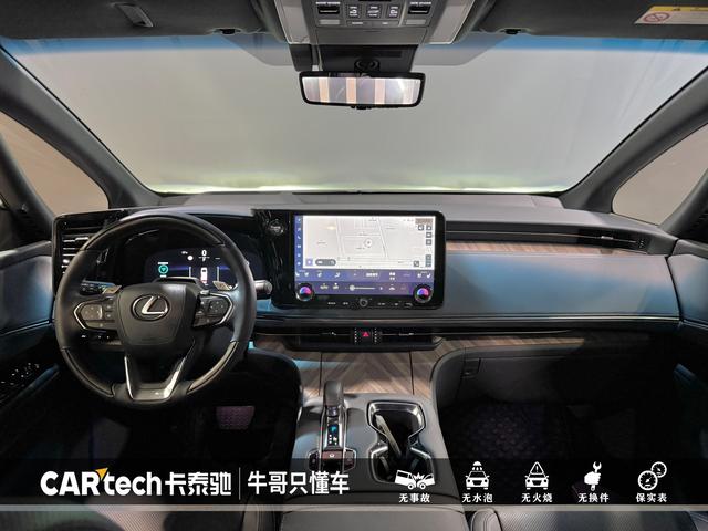 Lexus LM 2023 350h E-Four — фото 15