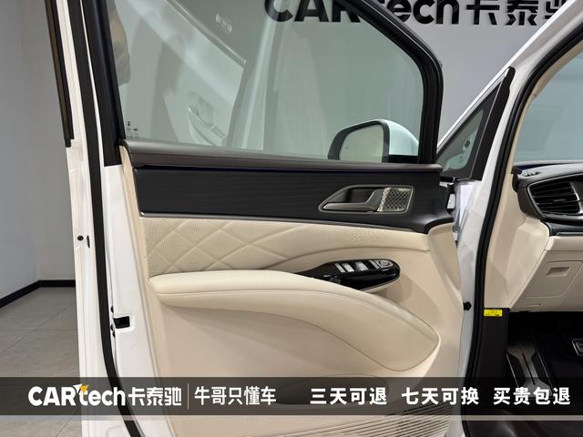 Denza D9 DM id 3837406 из Китая 13