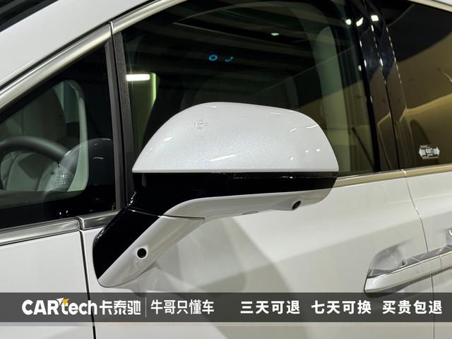 Denza D9 DM id 3837406 из Китая 17