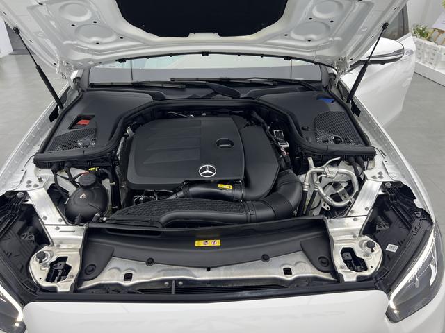 Mercedes Benz E-Class 2019 — фото 5