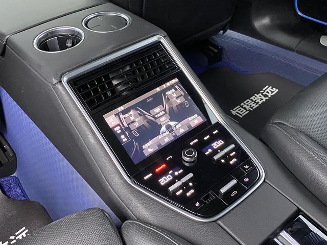 Porsche Panamera 2019 Белый из Китая, фото 2