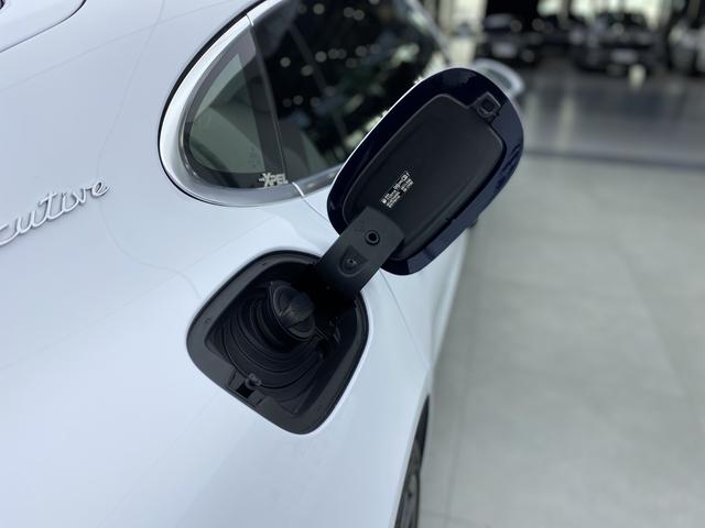 Porsche Panamera id 3837560 из Китая 22