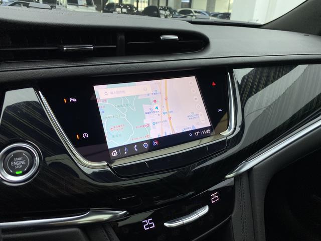 Cadillac XT6 2021 — фото 14