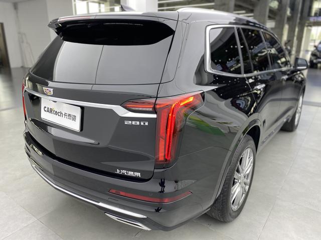 Cadillac XT6 2021 — фото 13