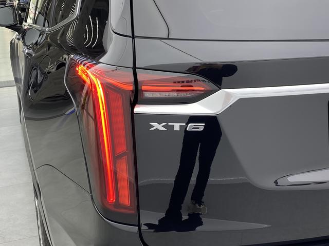 Cadillac XT6 2021 — фото 9