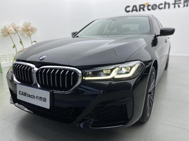 BMW 5 Series 2022 — фото 19