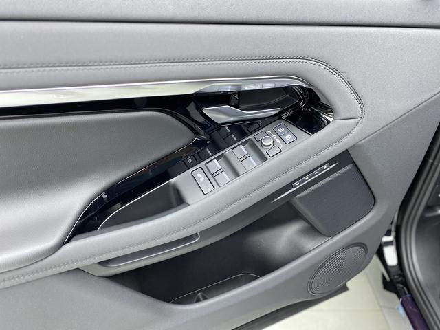 Land Rover Range Rover Aurora 2023 — фото 34