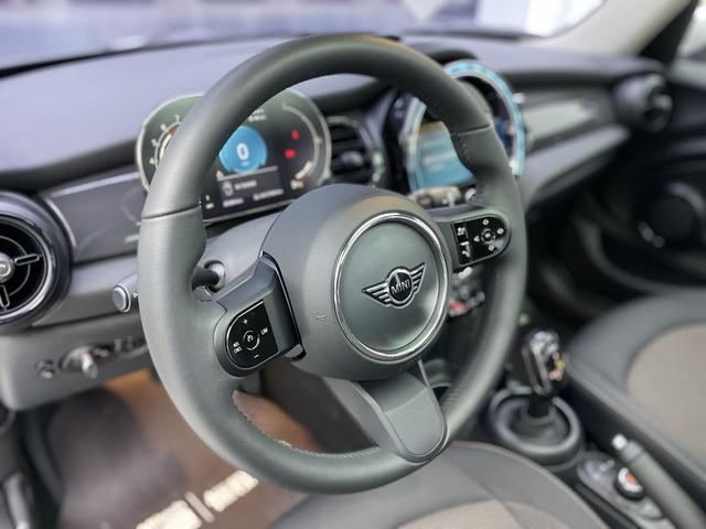 MINI Hatch — фото 19