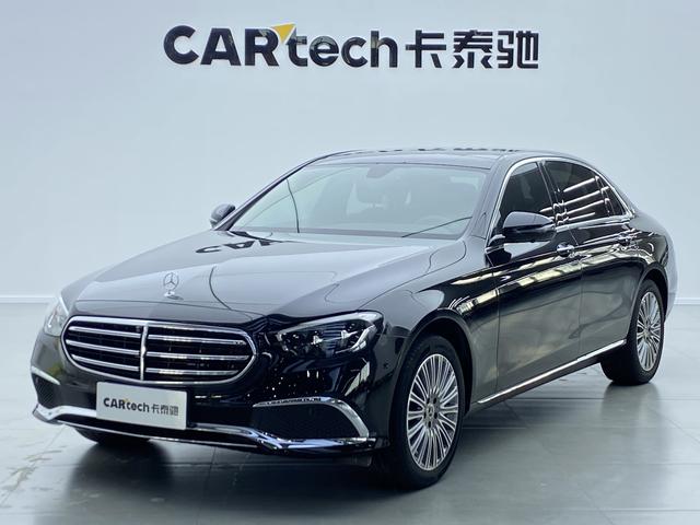 Mercedes Benz E-Class 2022 — фото 1