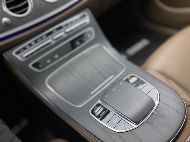Mercedes Benz E-Class 2022 — фото 10